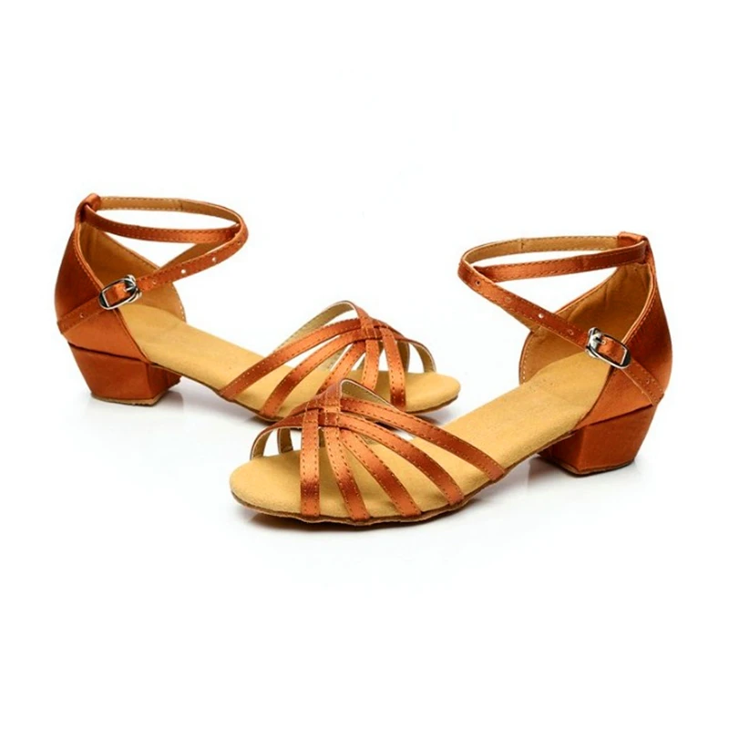 Soft bottom children shoes Latin shoes Korean princess high heels big girls child sandals girls shoes Christmas dance sandals
Soft bottom children shoes Latin shoes Korean princess high heels big girls child sandals girls shoes Christmas dance sandals