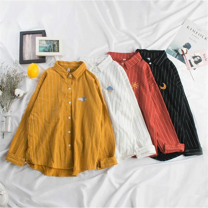 Women Kawaii Striped Blouse Moon Embroidery Korean Ladies Tops Blusas Casual Batwing Sleeve Asymmetrical Shirt
Women Kawaii Striped Blouse Moon Embroidery Korean Ladies Tops Blusas Casual Batwing Sleeve Asymmetrical Shirt