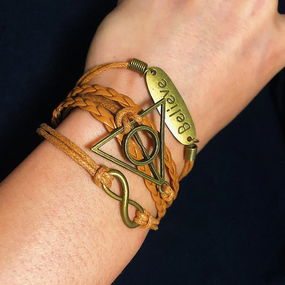 Harry Movie Deathly Hallows Retro Leather Cord Bracelet Multi-layer Hand Chain and Hogwart London Express Replica Train Ticket
Harry Movie Deathly Hallows Retro Leather Cord Bracelet Multi-layer Hand Chain and Hogwart London Express Replica Train Ticket