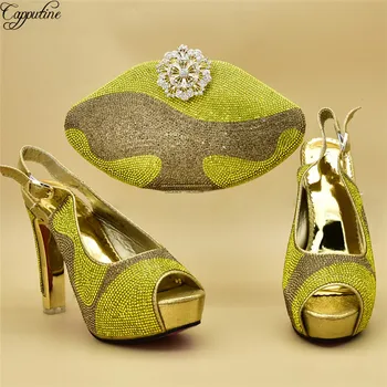 Amazing gold high heel pump shoes and evening bag set for wedding/party 988-1 heel height 12cm
Amazing gold high heel pump shoes and evening bag set for wedding/party 988-1 heel height 12cm