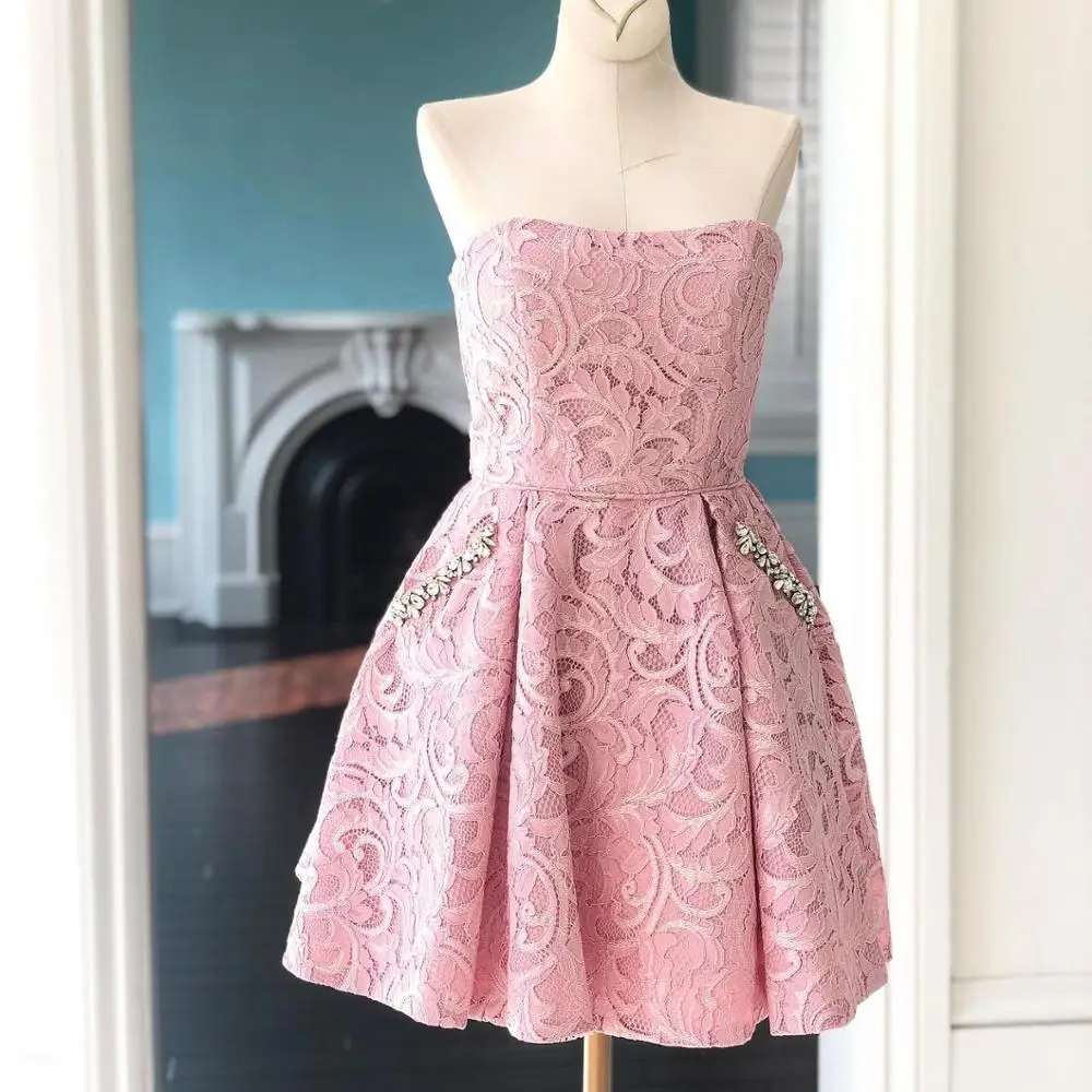 Lace Homecoming Dresses 2019 Hoco Gowns Short Prom Party Dress A Line Strapless Neckline Beading Pockets Light Sky Blue
Lace Homecoming Dresses 2019 Hoco Gowns Short Prom Party Dress A Line Strapless Neckline Beading Pockets Light Sky Blue