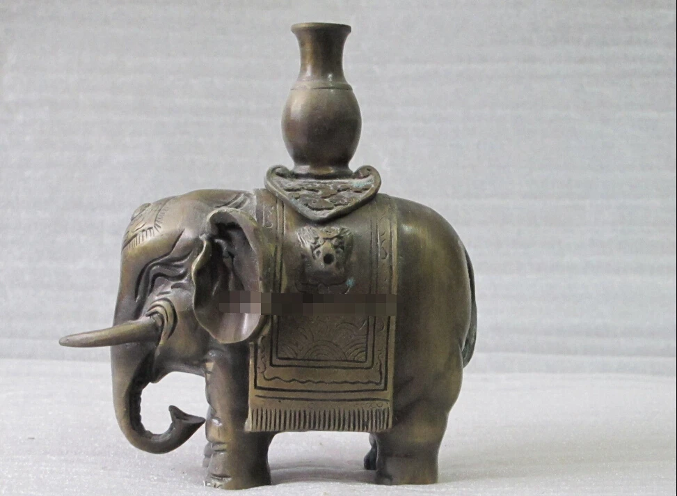 China Bronze carved implication Taiping meteorological Vase & Elephant censer
China Bronze carved implication Taiping meteorological Vase & Elephant censer
