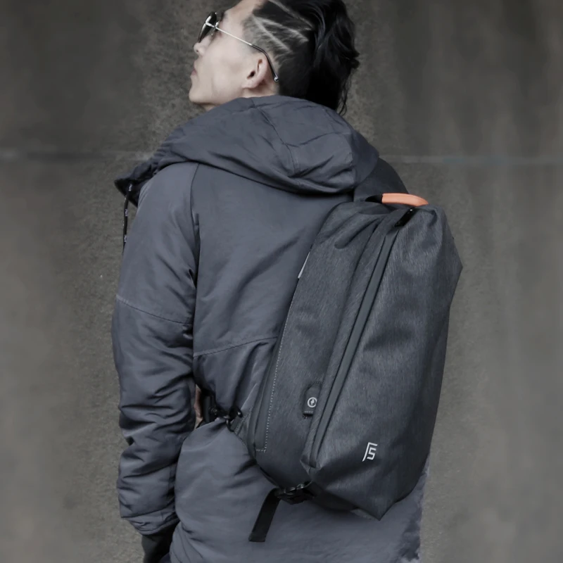 FYUZE New Single Shoulder Bags for Men USB Charge Crossbody bags Male Waterproof Nylon Messenger Bag Anti theft Chest Bag
FYUZE New Single Shoulder Bags for Men USB Charge Crossbody bags Male Waterproof Nylon Messenger Bag Anti theft Chest Bag