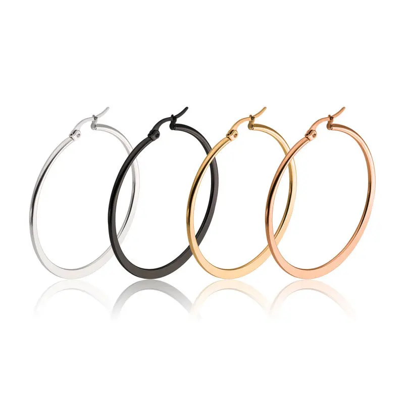 Hoop earrings (1)