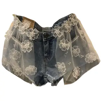 2020 Summer denim shorts women fashion flower mesh stitching beaded wide leg jeans shorts
2020 Summer denim shorts women fashion flower mesh stitching beaded wide leg jeans shorts