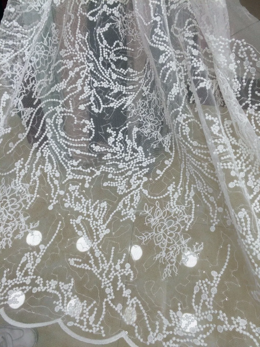 Nigerian embroidered Lace L-4226 Net Lace Material High Quality French Net Lace Fabric
Nigerian embroidered Lace L-4226 Net Lace Material High Quality French Net Lace Fabric