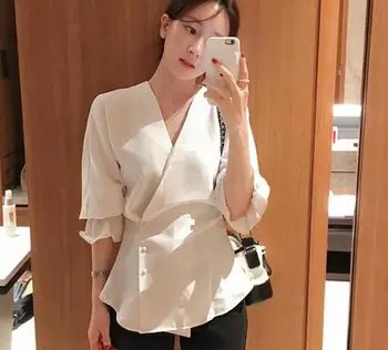 Chic Tie Camisa Feminina Elegant V-neck Top Female Pastel Brief Women's Blouse Novelty Women Tops Blusa Feminina Work Wear
Chic Tie Camisa Feminina Elegant V-neck Top Female Pastel Brief Women's Blouse Novelty Women Tops Blusa Feminina Work Wear