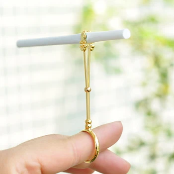 1 Pcs Metal Ring Cigarette Rack Holder Clip Finger Hand Smoking Accessories Gift XH8Z JA02
1 Pcs Metal Ring Cigarette Rack Holder Clip Finger Hand Smoking Accessories Gift XH8Z JA02