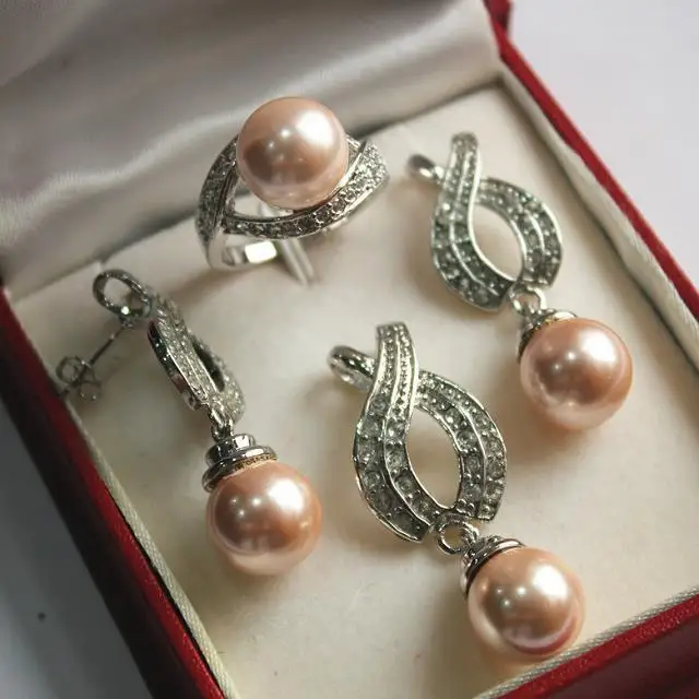 Hot selling> Hot! noble new jewelry silver plated + 12mm pink shell pearl pendant, earring, , ring set -Bride jewelry free shipp
Hot selling> Hot! noble new jewelry silver plated + 12mm pink shell pearl pendant, earring, , ring set -Bride jewelry free shipp