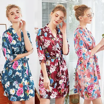 FZSLCYIYI Satin Floral Print Short Kimono Robe Wedding Bride Bridesmaid Robe Half Sleeve Sleepwear Women Summer Dressing Gown
FZSLCYIYI Satin Floral Print Short Kimono Robe Wedding Bride Bridesmaid Robe Half Sleeve Sleepwear Women Summer Dressing Gown