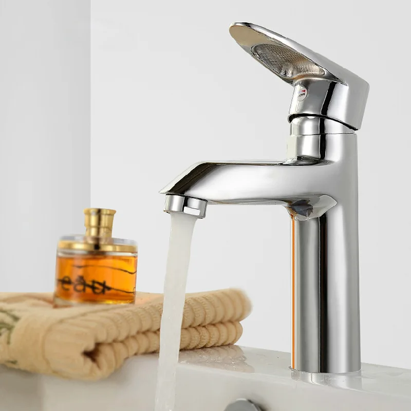 1 PC Chrome Water Faucet Single Handle Hot Cold Water Mix Faucets Wash Basin Sink Tap For Home Kitchen torneira cozinha
1 PC Chrome Water Faucet Single Handle Hot Cold Water Mix Faucets Wash Basin Sink Tap For Home Kitchen torneira cozinha