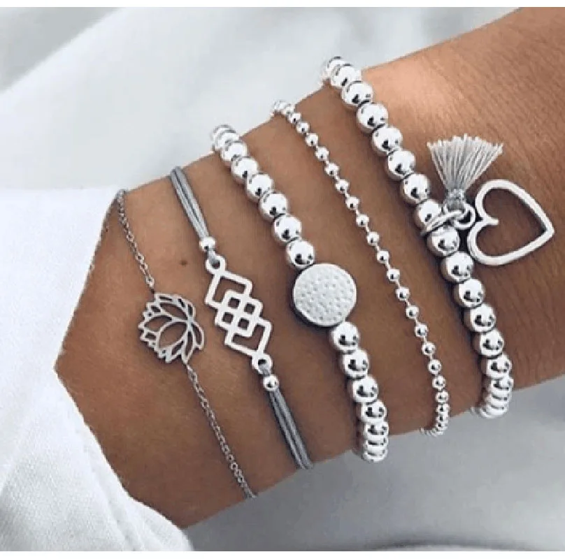 2019 New Simple Metal Bracelet Retro Personality Hollow Geometric Love Flower Chain Bracelet Set Five-Piece
2019 New Simple Metal Bracelet Retro Personality Hollow Geometric Love Flower Chain Bracelet Set Five-Piece