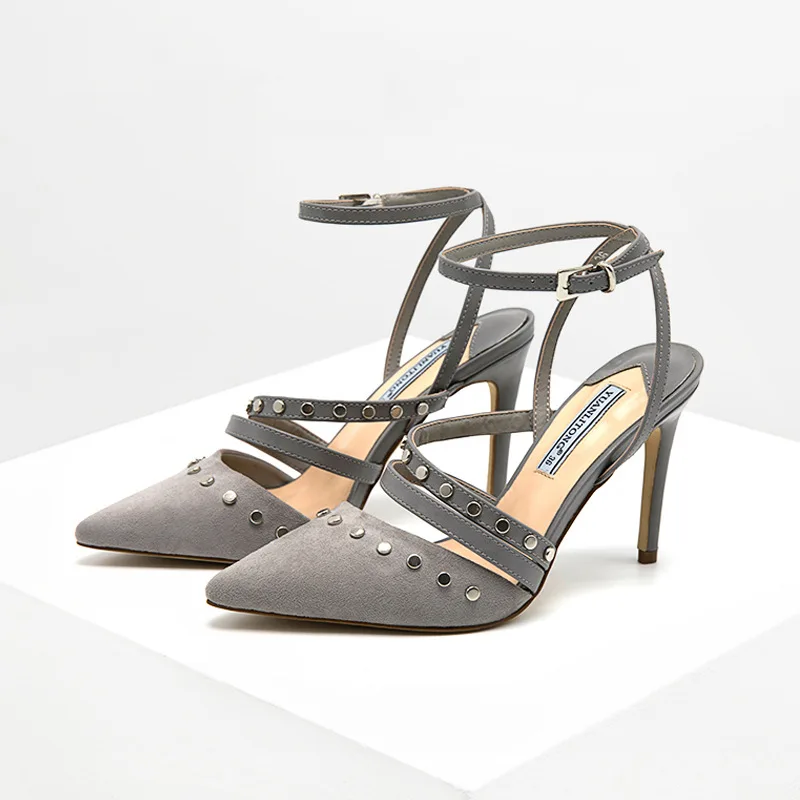 Shoes Woman Flock High Heels Slides buckle Pointed Toe Rivet Sandals Summer Hollow Pumps Designer Zapatos Mujer Black Pink Gray
Shoes Woman Flock High Heels Slides buckle Pointed Toe Rivet Sandals Summer Hollow Pumps Designer Zapatos Mujer Black Pink Gray