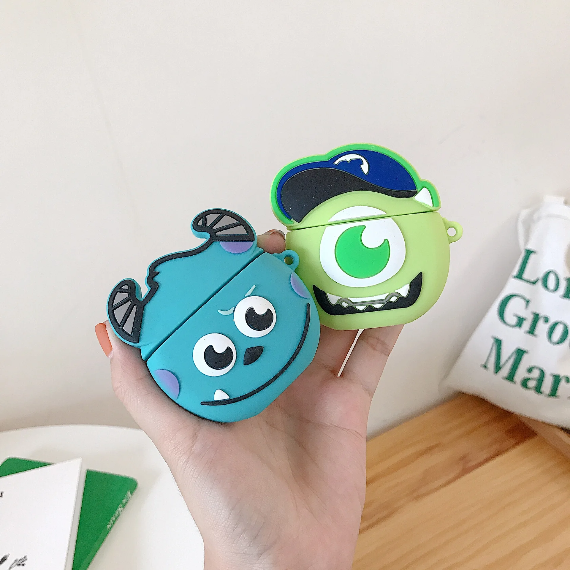 For Airpods 2 Case Silicone Single Eye Cartoon Cover for Apple Air pods Cute Headphone Earphone Case for Earpods Accessories Bag
For Airpods 2 Case Silicone Single Eye Cartoon Cover for Apple Air pods Cute Headphone Earphone Case for Earpods Accessories Bag