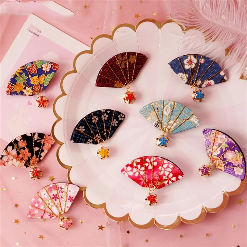 Vintage Women's Lolita Sakura Fan Shaped Small bell Hairpin Cute Headwear For Kimono Lolita Dress Hair Accessories Hair Pin
Vintage Women's Lolita Sakura Fan Shaped Small bell Hairpin Cute Headwear For Kimono Lolita Dress Hair Accessories Hair Pin