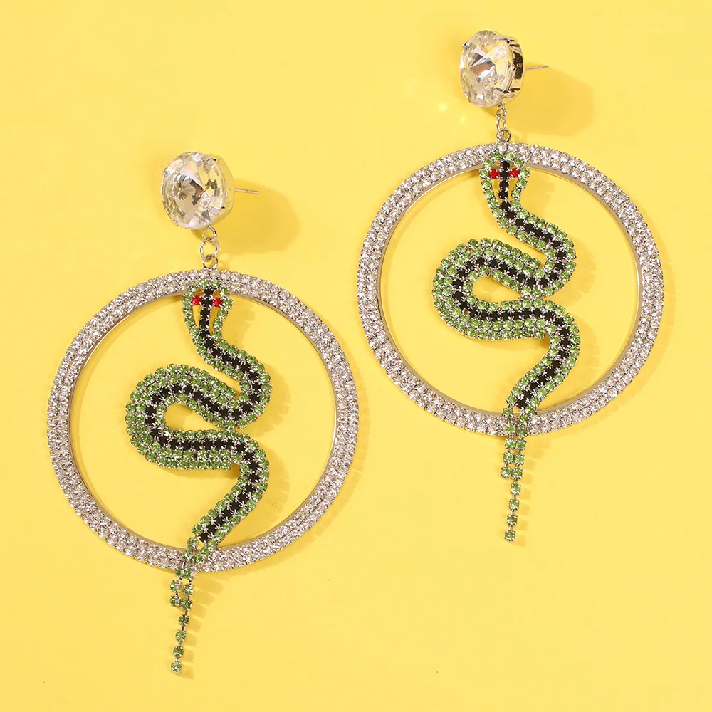 UAM 2019 Retro Jewelry Green Crystal Snake Round Drop Earrings For Women Girls Rhinestone Crystal Dangle Earrings Jewelry GIfts
UAM 2019 Retro Jewelry Green Crystal Snake Round Drop Earrings For Women Girls Rhinestone Crystal Dangle Earrings Jewelry GIfts