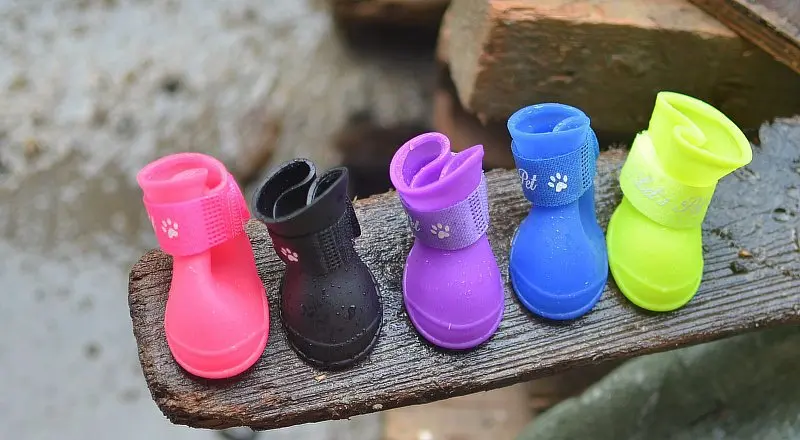 1Set/4PCs Fashion Pet Dog Rain Boots PU Waterproof Little Dog Shoes Soft Comfortable 5Size Outdoor Pet Shoes For Dogs
1Set/4PCs Fashion Pet Dog Rain Boots PU Waterproof Little Dog Shoes Soft Comfortable 5Size Outdoor Pet Shoes For Dogs