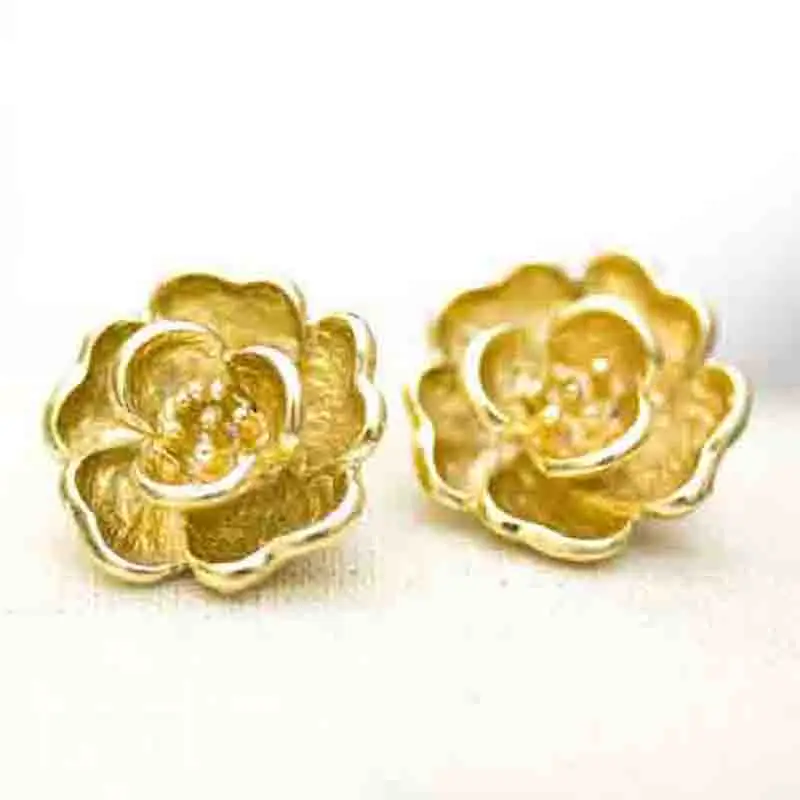 12pcs lot 20mm Vintage rose flower floral coat metal shank sewing buttons decorative carving buton bouton Scrapbooking botones
12pcs lot 20mm Vintage rose flower floral coat metal shank sewing buttons decorative carving buton bouton Scrapbooking botones