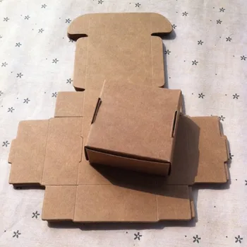50pcs/lot 75*75*30mm Vintage Craft paper Cardboard DIY Multifunction Blank packing box packing case clean up box
50pcs/lot 75*75*30mm Vintage Craft paper Cardboard DIY Multifunction Blank packing box packing case clean up box