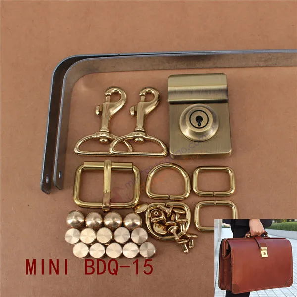 DIY Handmade leather bag drawing Luggage accessories MINI version of the BDQ-15 hardware accessories
DIY Handmade leather bag drawing Luggage accessories MINI version of the BDQ-15 hardware accessories
