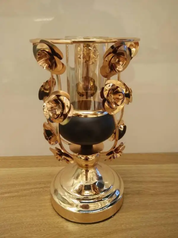 Metal Candle Holder Gold Candelabra Fashion Wedding Candle Stand Exquisite Candlestick Table Christmas Home Decor
Metal Candle Holder Gold Candelabra Fashion Wedding Candle Stand Exquisite Candlestick Table Christmas Home Decor