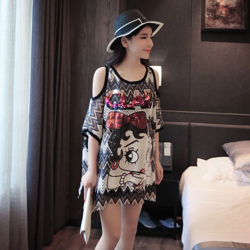 South Korea 2018 summer wear new large code loose long mid length shoulder shoulder short sleeved T-shirt, sequins, bat sleeve d
South Korea 2018 summer wear new large code loose long mid length shoulder shoulder short sleeved T-shirt, sequins, bat sleeve d