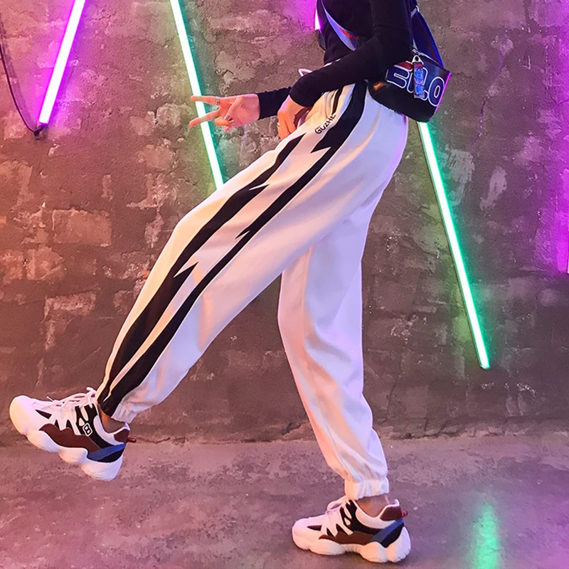 Hiphop High Waist Streetwear section beam casual pants Women Casual Joggers Black Loose Female Trousers Korean Style S-5XL
Hiphop High Waist Streetwear section beam casual pants Women Casual Joggers Black Loose Female Trousers Korean Style S-5XL