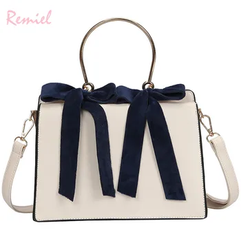 Simple Fashion Female Metal Ring Tote bag 2018 New Quality PU Leather Women's Designer Handbag Ribbon Bow Shoulder Messenger bag
Simple Fashion Female Metal Ring Tote bag 2018 New Quality PU Leather Women's Designer Handbag Ribbon Bow Shoulder Messenger bag