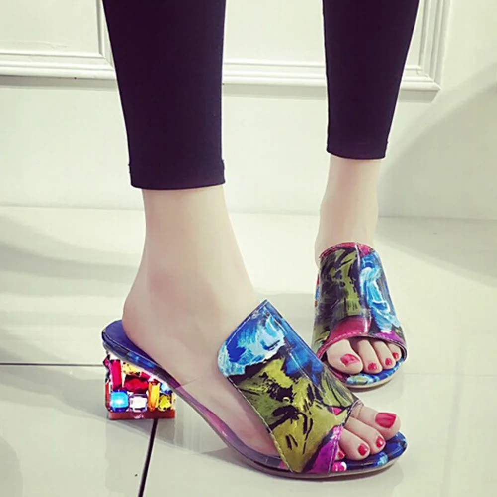 1pair Fashion Rhinestone Sandals Women Slippers Fish Head Diamond Yards Summer Sandals Thick High Heels Female Sandals Shoes
1pair Fashion Rhinestone Sandals Women Slippers Fish Head Diamond Yards Summer Sandals Thick High Heels Female Sandals Shoes