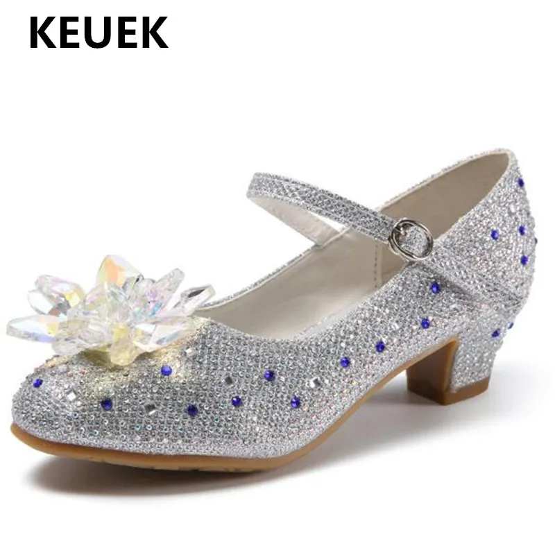 New Girls High-heeled Shoes Baby Children Crystal Performance Dress shoes Student Rhinestone Leather Shoes Kids Princess 02
New Girls High-heeled Shoes Baby Children Crystal Performance Dress shoes Student Rhinestone Leather Shoes Kids Princess 02