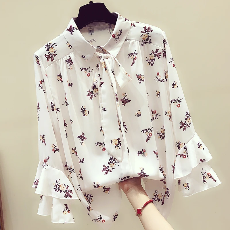 2019 summer new chiffon women blouse and shirts floral ruffles office lady elegant white shirts fashion outwear tops 
2019 summer new chiffon women blouse and shirts floral ruffles office lady elegant white shirts fashion outwear tops
