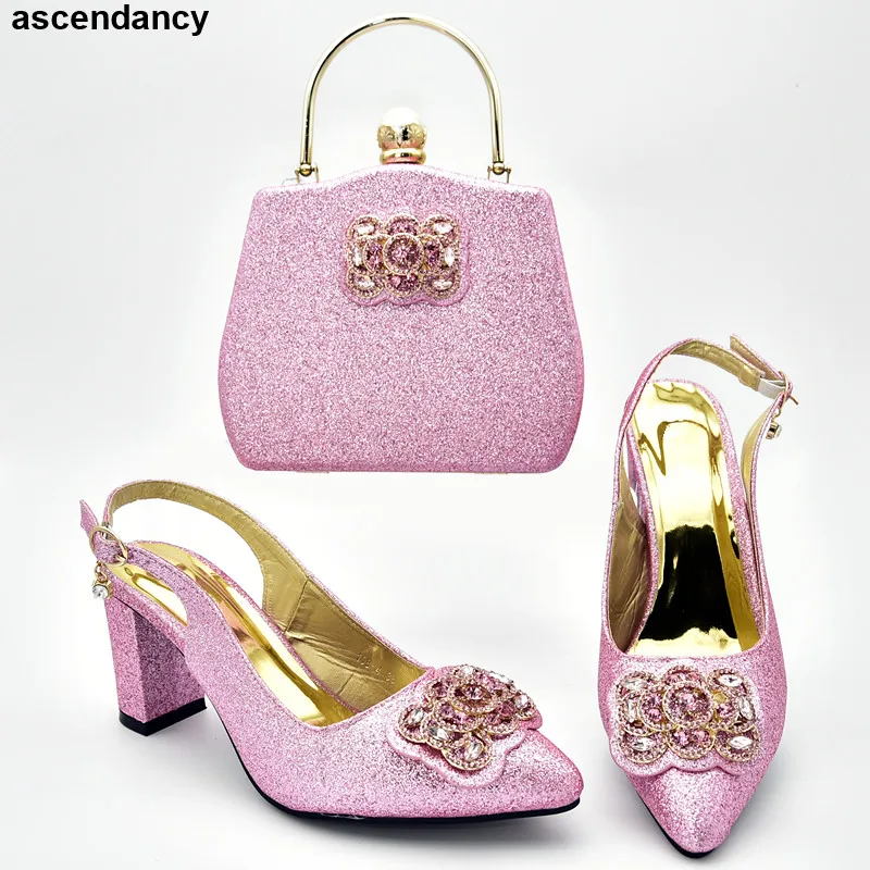 New Arrival African Shoes and Bag Set for Party Italian Matching Shoe and Bag Set In Heels Luxury Shoes Women 2019 Elegant Pumps
New Arrival African Shoes and Bag Set for Party Italian Matching Shoe and Bag Set In Heels Luxury Shoes Women 2019 Elegant Pumps