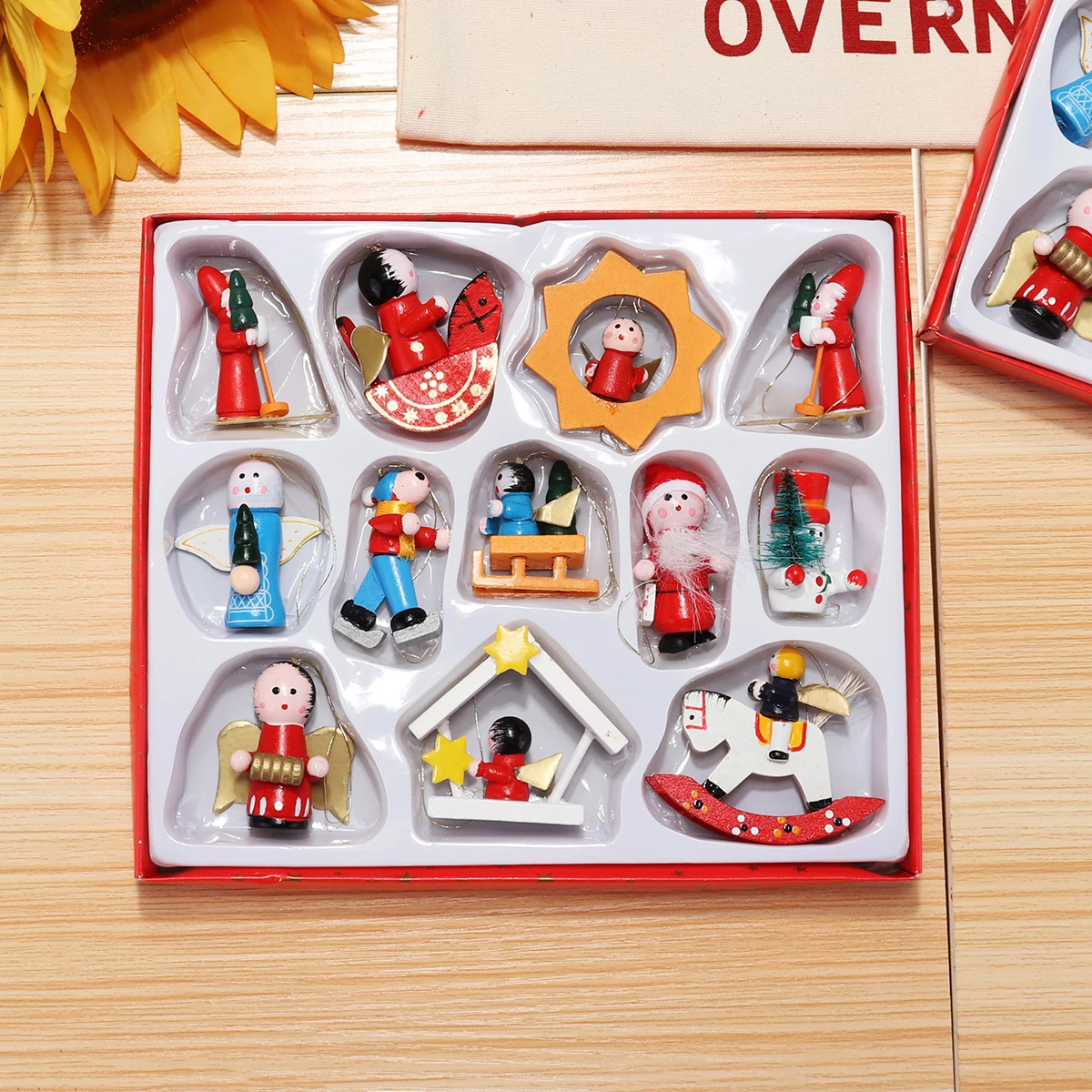 12Pcs/Set Traditional Wooden Christmas Tree Decoration Home X mas Hanging Toys Lovely Restaurant Santa Claus Vintage Ornaments
12Pcs/Set Traditional Wooden Christmas Tree Decoration Home X mas Hanging Toys Lovely Restaurant Santa Claus Vintage Ornaments