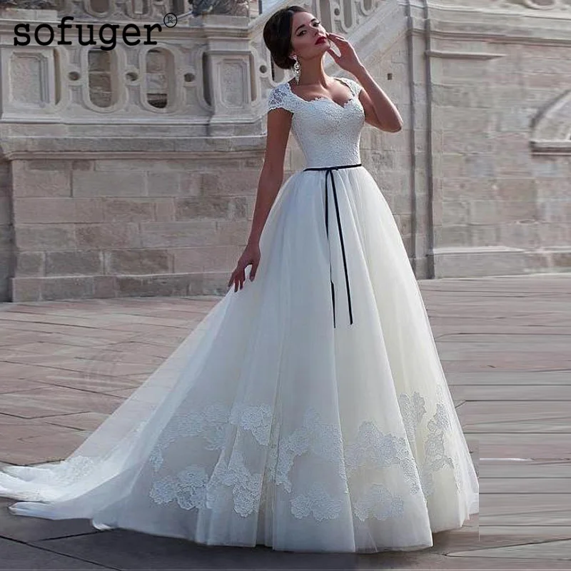 Long A Line Simple Sweetheart Cap Sleeves Lace Up Back Vestidos de Noivas Custom 2019 with Court Train Wedding Bridal Dress
Long A Line Simple Sweetheart Cap Sleeves Lace Up Back Vestidos de Noivas Custom 2019 with Court Train Wedding Bridal Dress