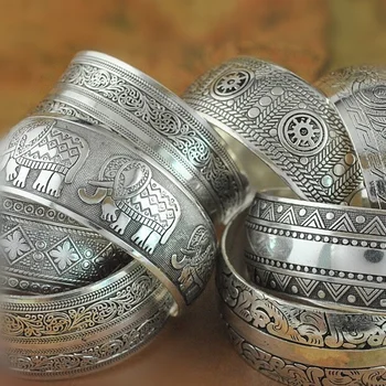NEW Gypsy Square Flower Metal Tibetan Silver vintage retro Fashion Cuff Bracelet Bangle Free Shipping for her Christmas gift
NEW Gypsy Square Flower Metal Tibetan Silver vintage retro Fashion Cuff Bracelet Bangle Free Shipping for her Christmas gift