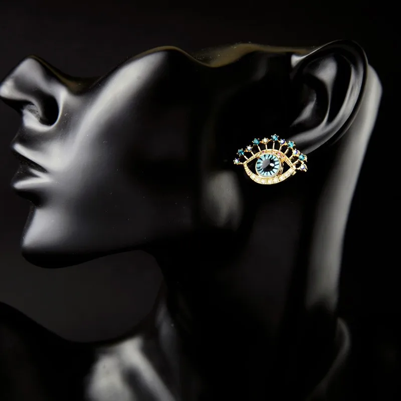 Women Stud Earrings (3)