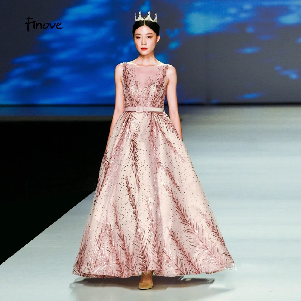Finove Luxury Evening Dresses New Arrivals 2019 Rose Golden Shining Sashes A-Line Backless Vintage Formal Party Dress Ball Gowns
Finove Luxury Evening Dresses New Arrivals 2019 Rose Golden Shining Sashes A-Line Backless Vintage Formal Party Dress Ball Gowns