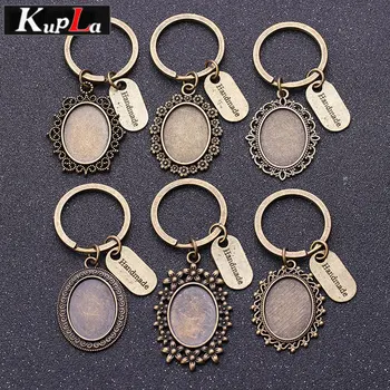 Vintage Bronze Key Chains 18*25mm Oval Cabochon Setting DIY Jewelry Making Letter Keychain Handmade Key Chains for Women
Vintage Bronze Key Chains 18*25mm Oval Cabochon Setting DIY Jewelry Making Letter Keychain Handmade Key Chains for Women