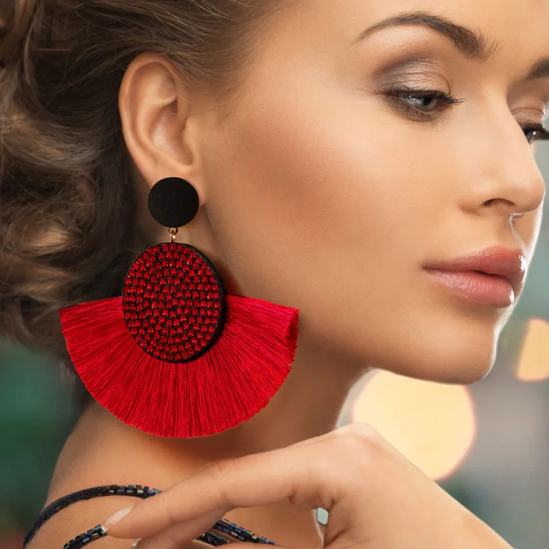 BICUX Fashion Bohemian Tassel Crystal Big Earrings Black White Red Silk Fabric Drop Dangle Tassel Earrings For Women Jewelry
BICUX Fashion Bohemian Tassel Crystal Big Earrings Black White Red Silk Fabric Drop Dangle Tassel Earrings For Women Jewelry