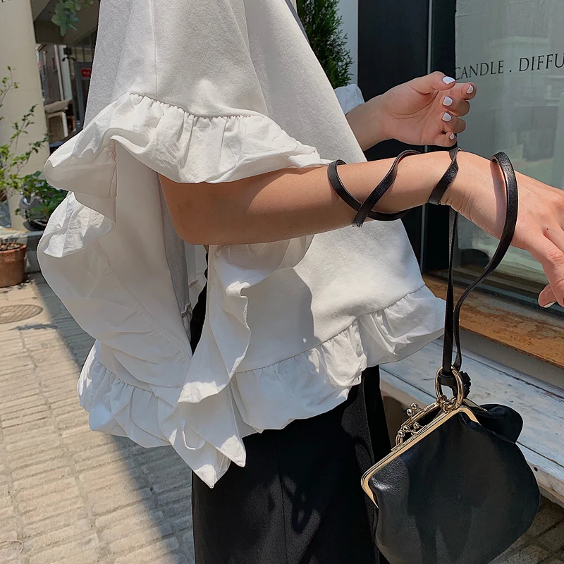 2019 Spring and Summer Elegant Women Shirts White Loose Heart Short Sleeve Shirts Cotton Casual Shirts Butterfly Sleeve
2019 Spring and Summer Elegant Women Shirts White Loose Heart Short Sleeve Shirts Cotton Casual Shirts Butterfly Sleeve