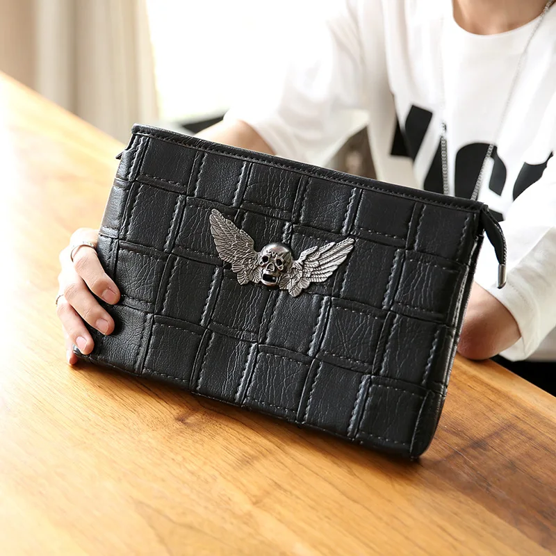 Men's Fashion Rivet Handbags Men Hand Bag Briefcase File Pack Skull Decor iPad Carres Bag Streetwear Icon Item
Men's Fashion Rivet Handbags Men Hand Bag Briefcase File Pack Skull Decor iPad Carres Bag Streetwear Icon Item