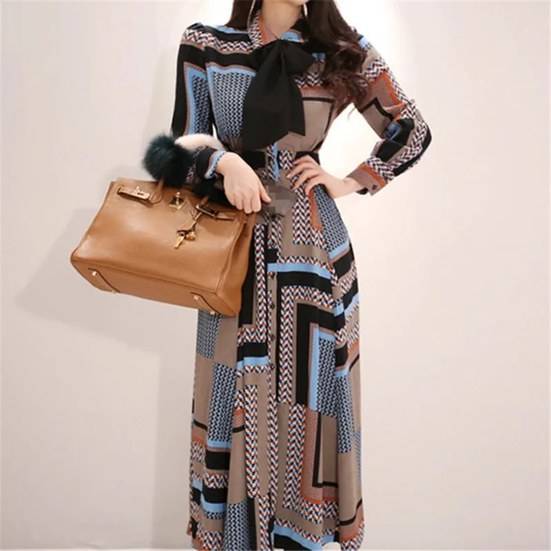 limiguyue geometric patchwork print party dress women casual dresses single button long sleeve big swing ladies women dress T401
limiguyue geometric patchwork print party dress women casual dresses single button long sleeve big swing ladies women dress T401