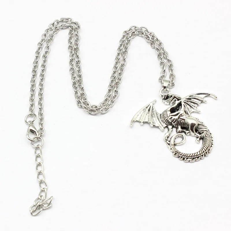 New Fashion Animal Vintage Silver Running Wings Fly Dragon Pendant Long Chain Necklace Women Men Retro Chic Jewelry
New Fashion Animal Vintage Silver Running Wings Fly Dragon Pendant Long Chain Necklace Women Men Retro Chic Jewelry