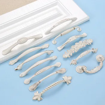 JD 10PCS Ivory White Handle European Wardrobe Door Handle Modern Simple Drawer Cabinet Door Rose Hardware Furniture Handle
JD 10PCS Ivory White Handle European Wardrobe Door Handle Modern Simple Drawer Cabinet Door Rose Hardware Furniture Handle