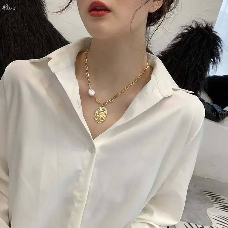 AOMU 2019 New Design Natural Pearl Necklace Metal Gold Color Necklace Geometric Oval Necklace Pendant Fashion Jewelry
AOMU 2019 New Design Natural Pearl Necklace Metal Gold Color Necklace Geometric Oval Necklace Pendant Fashion Jewelry