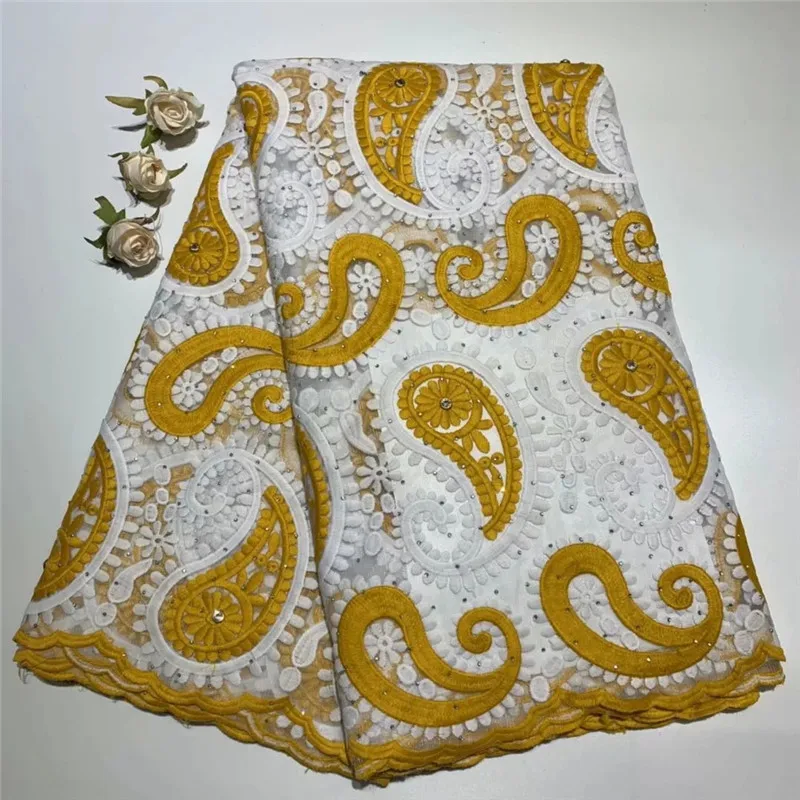 Summer Style Flower Pattern Pure White African Guipure Lace Fabric with Sequins Good Quality Water Soluble Chemical Lace ZQ03251
Summer Style Flower Pattern Pure White African Guipure Lace Fabric with Sequins Good Quality Water Soluble Chemical Lace ZQ03251
