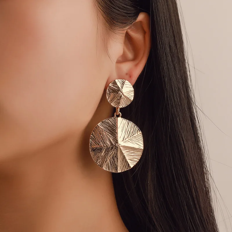MESTILO 2019 New Women Jewelry Gold Silver Color Double Irregular Round Drop Earrings For Women Girls Party Alloy Earrings Gifts
MESTILO 2019 New Women Jewelry Gold Silver Color Double Irregular Round Drop Earrings For Women Girls Party Alloy Earrings Gifts
