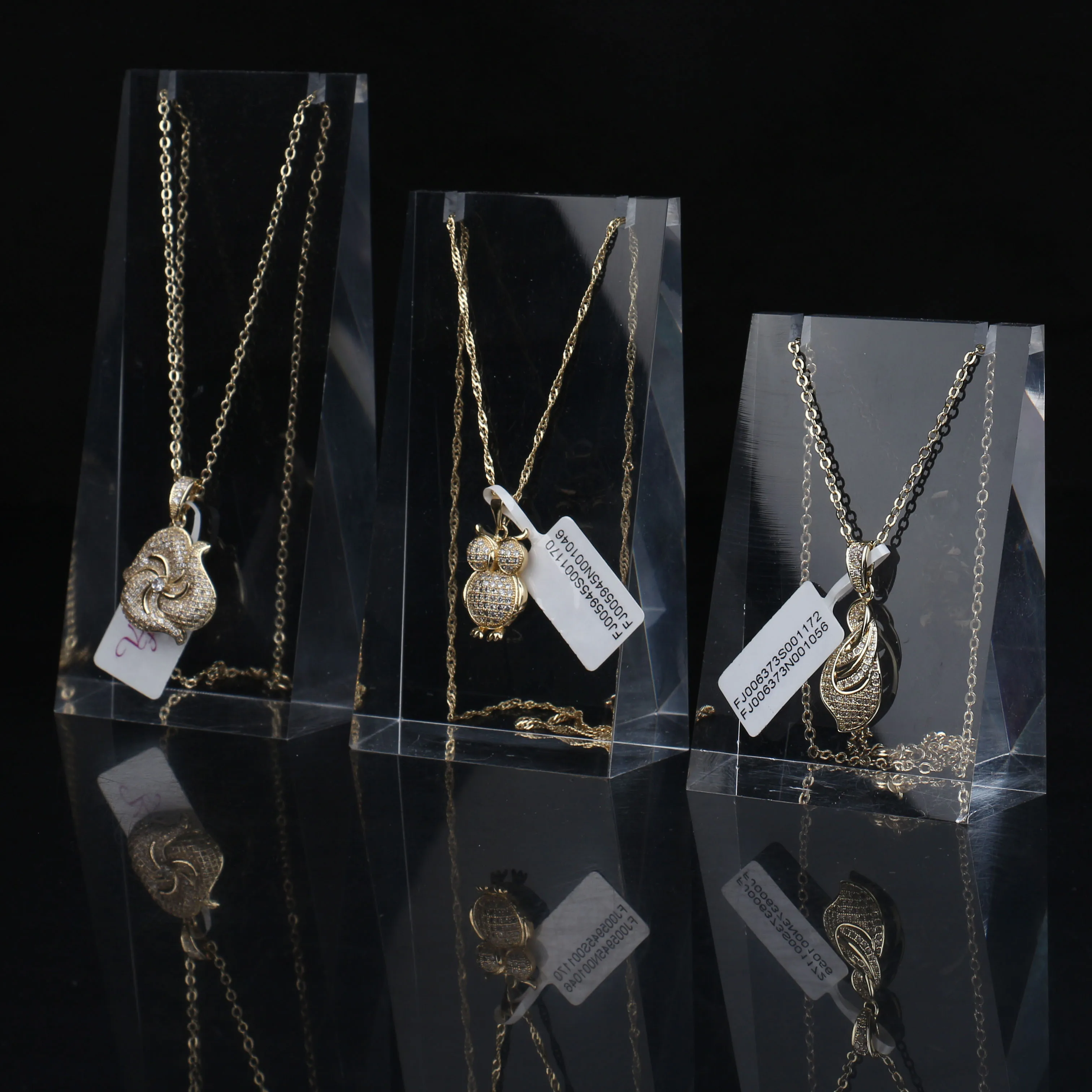 Frosted White Clear Lot of 3 Pendant Display Holder Acrylic Pendant Display Stand Acrylic Jewellery Display Holder
Frosted White Clear Lot of 3 Pendant Display Holder Acrylic Pendant Display Stand Acrylic Jewellery Display Holder