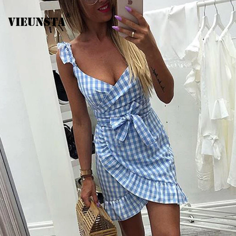 VIEUNSTA Plaid Ruffles Summer Dress Women Wrap V-neck Backless Mini Dress Sexy Sleeveless Elegant Party Sundress Belt Vestidos
VIEUNSTA Plaid Ruffles Summer Dress Women Wrap V-neck Backless Mini Dress Sexy Sleeveless Elegant Party Sundress Belt Vestidos