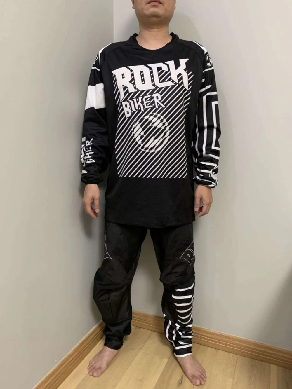 free shipping Off-road pants T-shirt suit Motorcycle racing suit Mountain downhill forest road rally racing pants one set
free shipping Off-road pants T-shirt suit Motorcycle racing suit Mountain downhill forest road rally racing pants one set